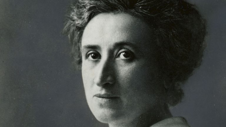 Rosa Luxemburg ritratto bianco e nero grande